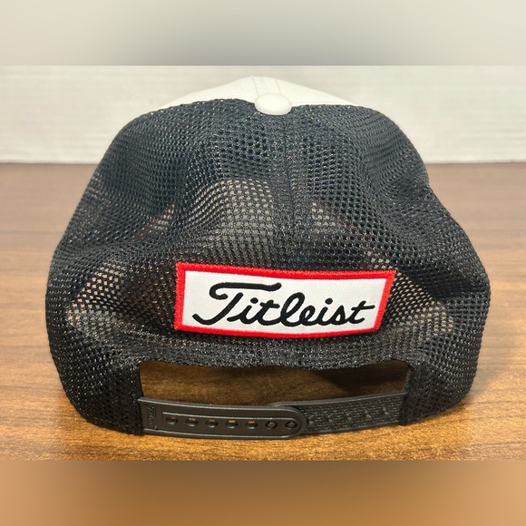 Titleist Hat SnapBack Pro V1 Footjoy Black White Red - Picture 4 of 6